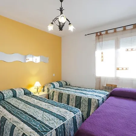 Holiday Calle Miguel Delibes Дом отдыха Нава-де-ла-Асунсьон