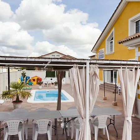 Holiday Calle Miguel Delibes Дом отдыха *